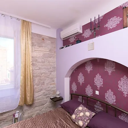 Apartment Nikolina Old Town